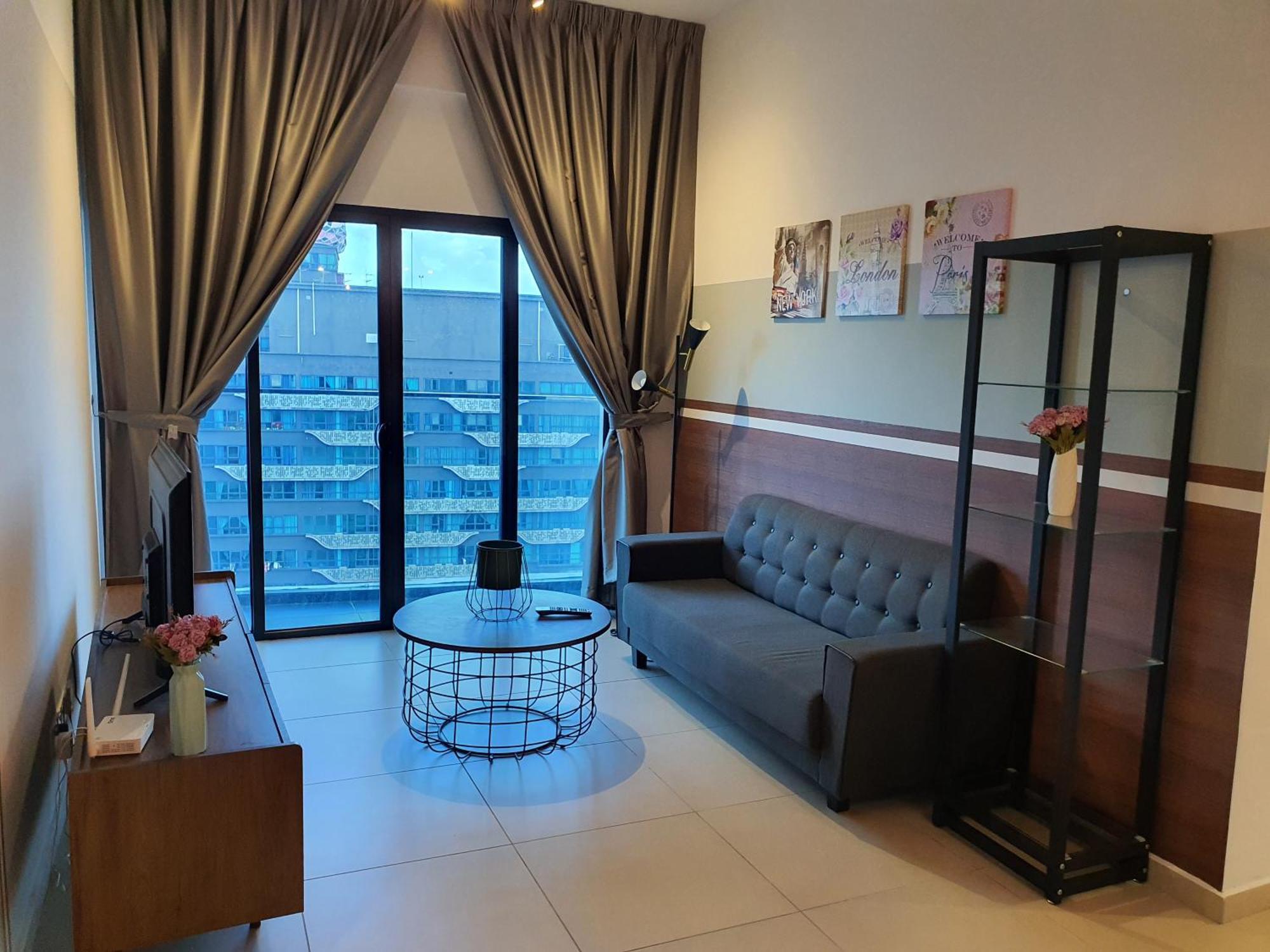 Reizz Residence By Luxury Suites Kuala Lumpur Bagian luar foto