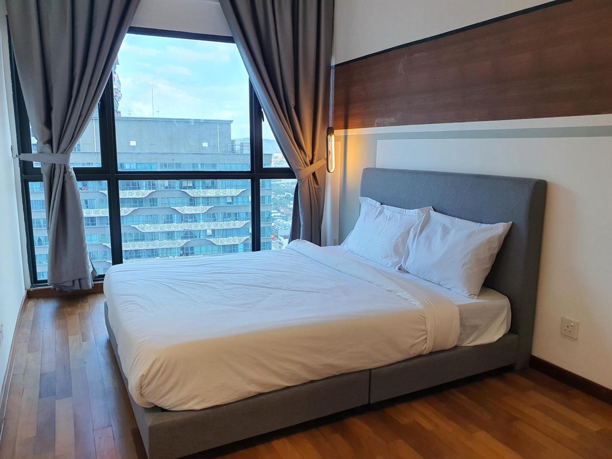 Reizz Residence By Luxury Suites Kuala Lumpur Bagian luar foto